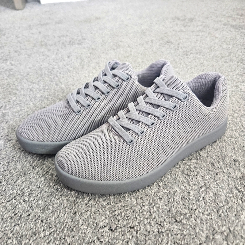 Atoms Model 000 Gray Comfort Slip on Unisex Shoe Men's Sz 5.5, Women's 7 EUC